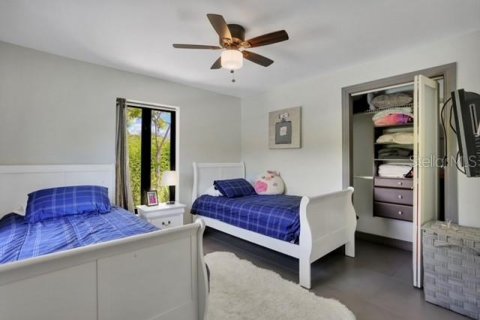 Casa en alquiler en Fort Myers, Florida, 4 dormitorios, 264.49 m2 № 1916483 - foto 8