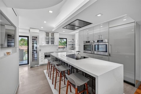 Copropriété à vendre à Hillsboro Beach, Floride: 3 chambres, 264.21 m2 № 1979112 - photo 10