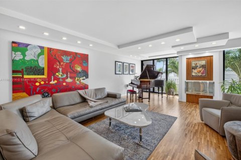 Copropriété à vendre à Hillsboro Beach, Floride: 3 chambres, 264.21 m2 № 1979112 - photo 20