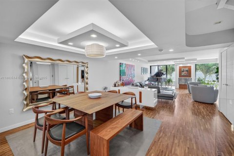 Copropriété à vendre à Hillsboro Beach, Floride: 3 chambres, 264.21 m2 № 1979112 - photo 6