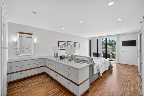 Copropriété à vendre à Hillsboro Beach, Floride: 3 chambres, 264.21 m2 № 1979112 - photo 27