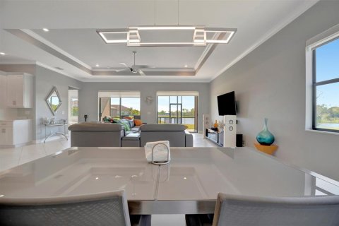 Villa ou maison à vendre à Sarasota, Floride: 3 chambres, 224.92 m2 № 2413740 - photo 14