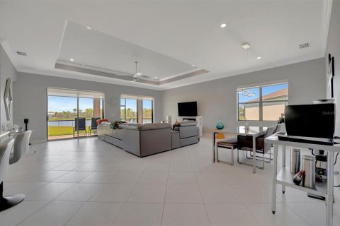 Villa ou maison à vendre à Sarasota, Floride: 3 chambres, 224.92 m2 № 2413740 - photo 10