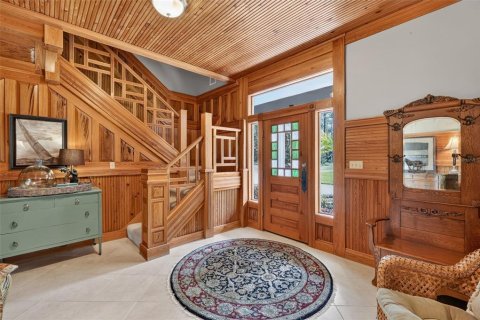 Купить виллу или дом в Юстис, Флорида 13 комнат, 303.88м2, № 2211334 - фото 8