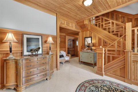 Купить виллу или дом в Юстис, Флорида 13 комнат, 303.88м2, № 2211334 - фото 9