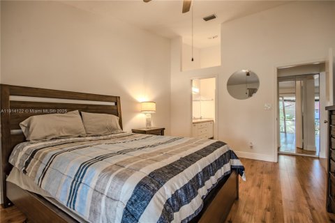 Купить таунхаус в Маргит, Флорида 2 спальни, 117.61м2, № 2082414 - фото 15