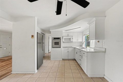 Villa ou maison à vendre à Holiday, Floride: 3 chambres, 91.04 m2 № 2308891 - photo 7