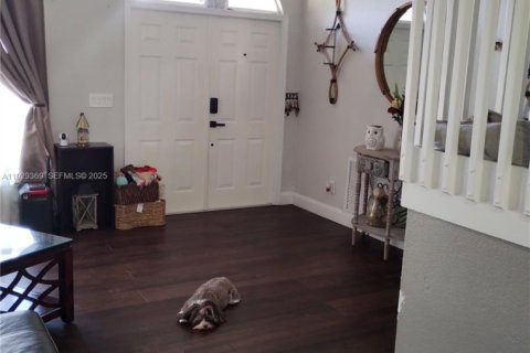 Villa ou maison à vendre à Pembroke Pines, Floride: 4 chambres, 191.56 m2 № 1989365 - photo 2