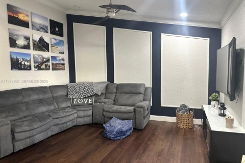 Villa ou maison à vendre à Pembroke Pines, Floride: 4 chambres, 191.56 m2 № 1989365 - photo 7