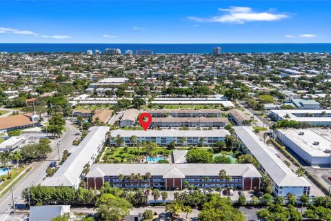 Condominio en venta en Pompano Beach, Florida, 2 dormitorios, 92.16 m2 № 2081865 - foto 4