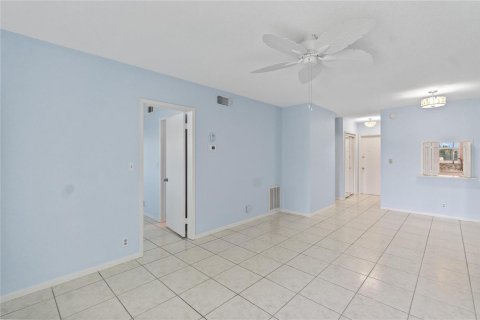 Condominio en venta en Pompano Beach, Florida, 2 dormitorios, 92.16 m2 № 2081865 - foto 15
