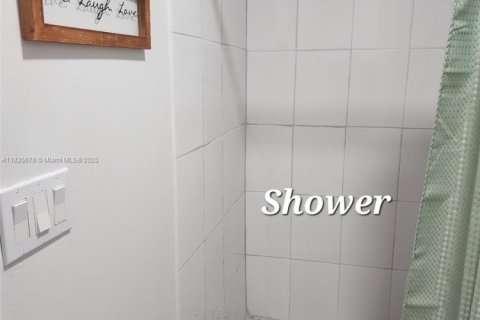 Immobilier commercial à louer à Port St. Lucie, Floride: 1 chambre, 115.2 m2 № 1818572 - photo 5