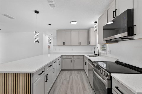 Casa en venta en Fruitland Park, Florida, 3 dormitorios, 156.17 m2 № 2199385 - foto 15
