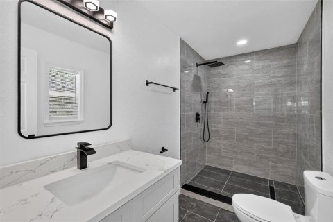 Casa en venta en Fruitland Park, Florida, 3 dormitorios, 156.17 m2 № 2199385 - foto 23