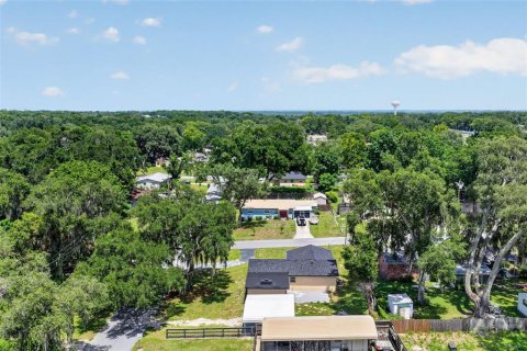 Casa en venta en Fruitland Park, Florida, 3 dormitorios, 156.17 m2 № 2199385 - foto 6