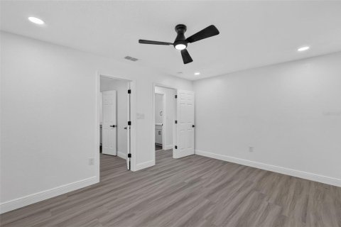 Casa en venta en Fruitland Park, Florida, 3 dormitorios, 156.17 m2 № 2199385 - foto 25