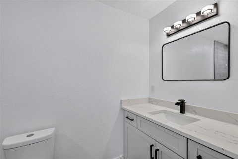 Casa en venta en Fruitland Park, Florida, 3 dormitorios, 156.17 m2 № 2199385 - foto 27