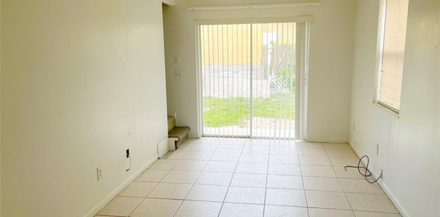 Apartamento en Fort Pierce, Florida 1 dormitorio № 1065643