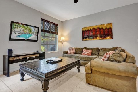 Casa en venta en Fort Lauderdale, Florida, 4 dormitorios, 198.9 m2 № 2083198 - foto 7