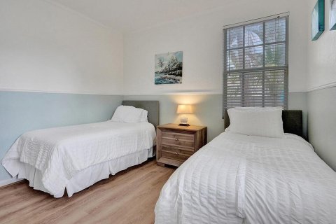 Casa en venta en Fort Lauderdale, Florida, 4 dormitorios, 198.9 m2 № 2083198 - foto 19