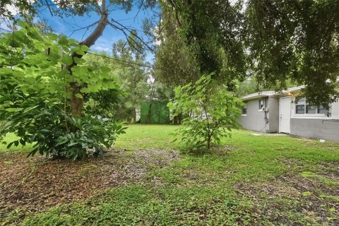 House in Orlando, Florida 3 bedrooms, 171.4 sq.m. № 2419186 - photo 3