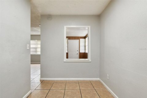 House in Orlando, Florida 3 bedrooms, 171.4 sq.m. № 2419186 - photo 10