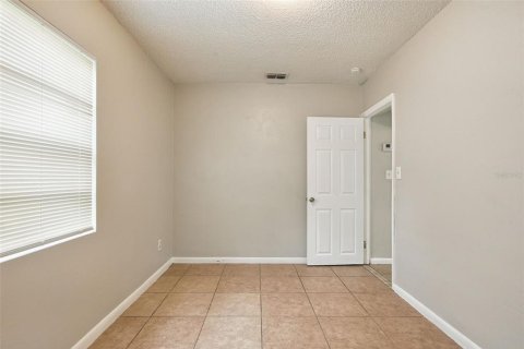 House in Orlando, Florida 3 bedrooms, 171.4 sq.m. № 2419186 - photo 21