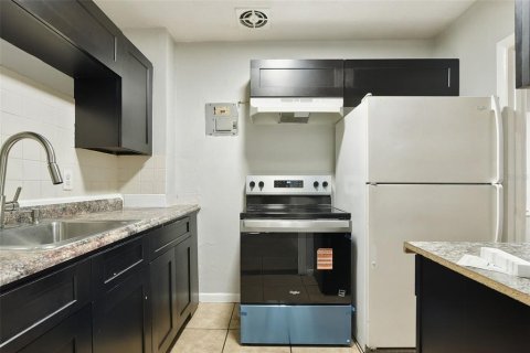 House in Orlando, Florida 3 bedrooms, 171.4 sq.m. № 2419186 - photo 15