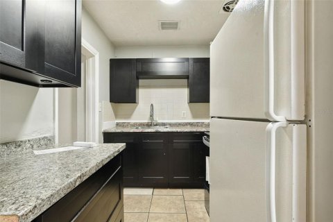House in Orlando, Florida 3 bedrooms, 171.4 sq.m. № 2419186 - photo 16