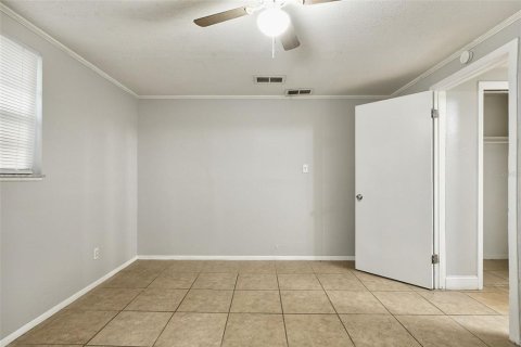 House in Orlando, Florida 3 bedrooms, 171.4 sq.m. № 2419186 - photo 19