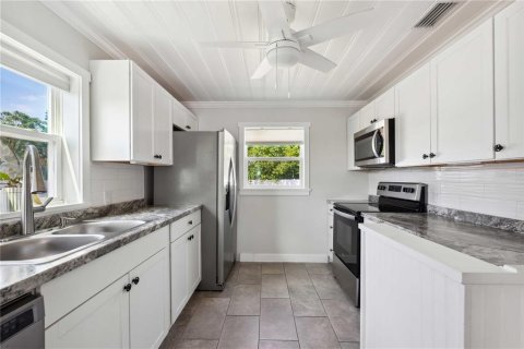 Villa ou maison à vendre à Bushnell, Floride: 3 chambres, 136.01 m2 № 2145339 - photo 12
