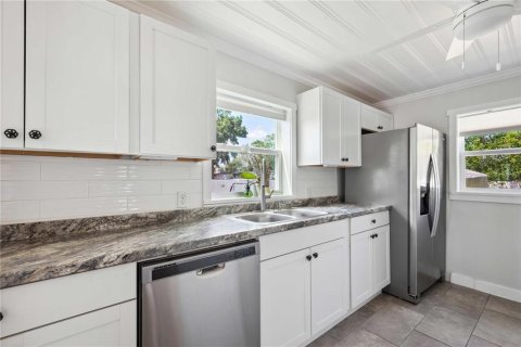 Villa ou maison à vendre à Bushnell, Floride: 3 chambres, 136.01 m2 № 2145339 - photo 4