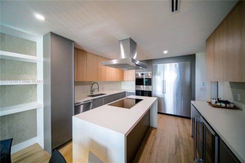 Condo in Key Biscayne, Florida, 3 bedrooms  № 1865754 - photo 8