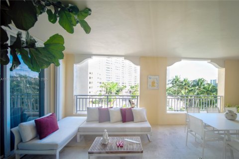 Condo in Key Biscayne, Florida, 3 bedrooms  № 1865754 - photo 16