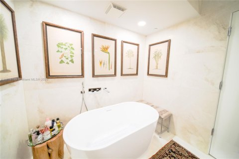 Condo in Key Biscayne, Florida, 3 bedrooms  № 1865754 - photo 28
