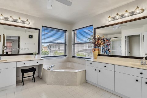 Villa ou maison à vendre à Miramar, Floride: 5 chambres, 313.82 m2 № 2084865 - photo 29
