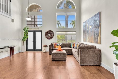 Villa ou maison à vendre à Miramar, Floride: 5 chambres, 313.82 m2 № 2084865 - photo 5