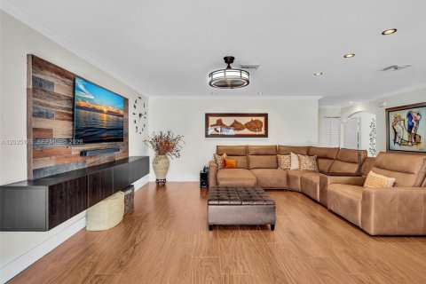Villa ou maison à vendre à Miramar, Floride: 5 chambres, 313.82 m2 № 2084865 - photo 17