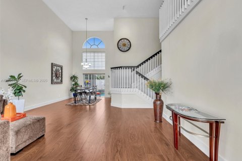 Villa ou maison à vendre à Miramar, Floride: 5 chambres, 313.82 m2 № 2084865 - photo 3