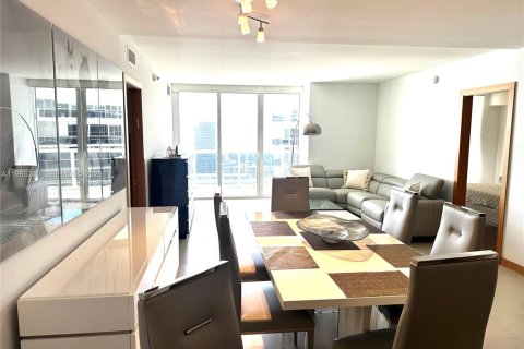 Condo in Hallandale Beach, Florida, 3 bedrooms  № 2052897 - photo 6