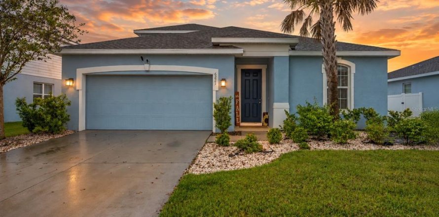 Villa ou maison à Parrish, Floride 5 chambres, 221.29 m2 № 2430925