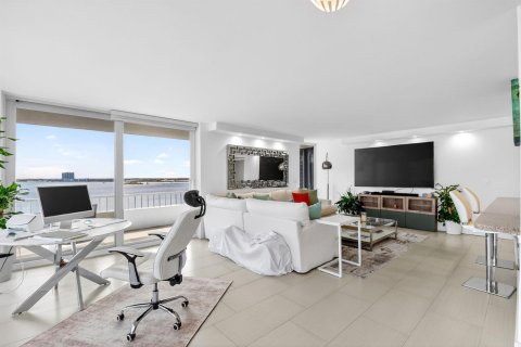 Condominio en venta en Riviera Beach, Florida, 2 dormitorios, 133.31 m2 № 2146780 - foto 21