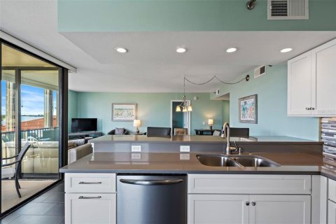 Condominio en venta en Saint Petersburg, Florida, 2 dormitorios, 106.84 m2 № 2222414 - foto 13