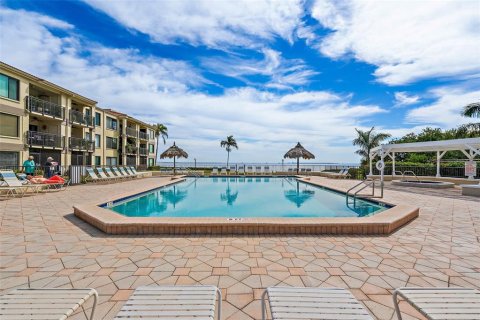 Condominio en venta en Saint Petersburg, Florida, 2 dormitorios, 106.84 m2 № 2222414 - foto 24