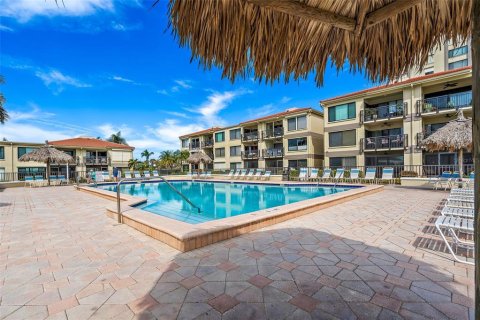 Condominio en venta en Saint Petersburg, Florida, 2 dormitorios, 106.84 m2 № 2222414 - foto 26