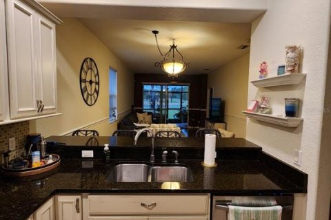 Villa ou maison à louer à Bradenton, Floride: 2 chambres, 123.37 m2 № 2145108 - photo 3