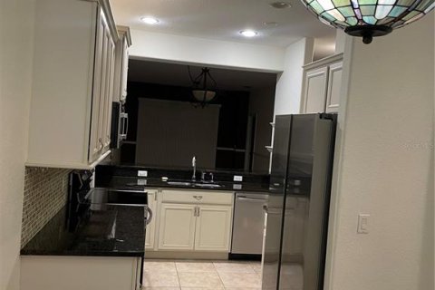 Villa ou maison à louer à Bradenton, Floride: 2 chambres, 123.37 m2 № 2145108 - photo 4