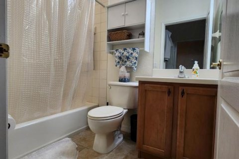 Villa ou maison à louer à Bradenton, Floride: 2 chambres, 123.37 m2 № 2145108 - photo 16