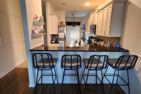 Villa ou maison à louer à Bradenton, Floride: 2 chambres, 123.37 m2 № 2145108 - photo 5