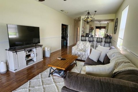 Villa ou maison à louer à Bradenton, Floride: 2 chambres, 123.37 m2 № 2145108 - photo 8